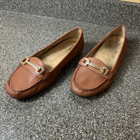 Vionic Tan Leather Flats Shoe Womens Sz 9 Horsebit Slip On Comfort Casual Loafer - Picture 2 of 11